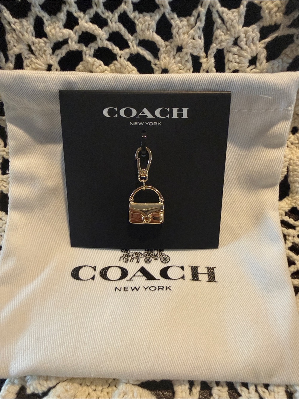 COACH Denim Chain Tabby 30 Shoulder Bag with Gold 'C' Accent & Chunky Gold Chain - Picture 12 of 13